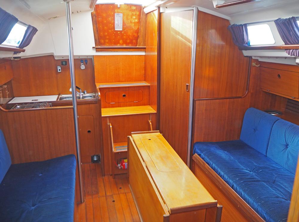 Salon, Accommodatie
